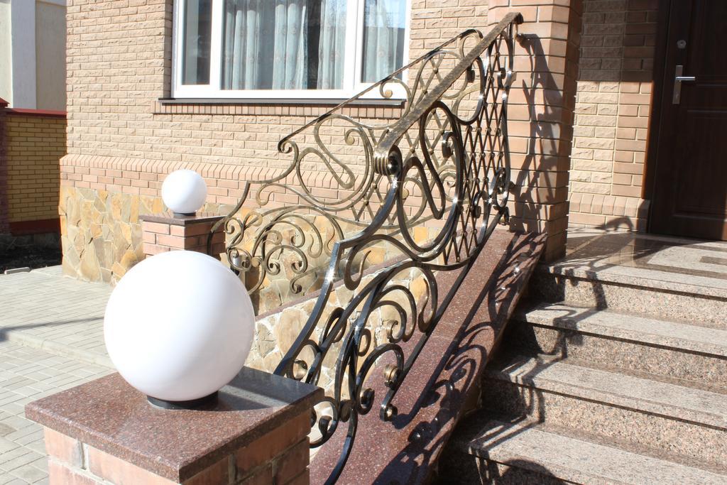 Barin House Hotel Sumy Eksteriør billede