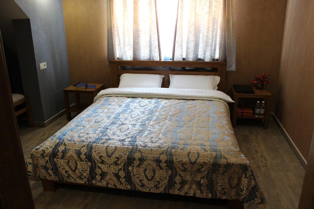 Barin House Hotel Sumy Eksteriør billede