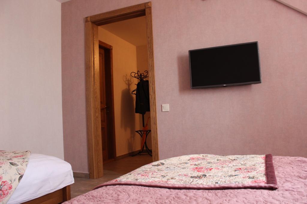 Barin House Hotel Sumy Eksteriør billede