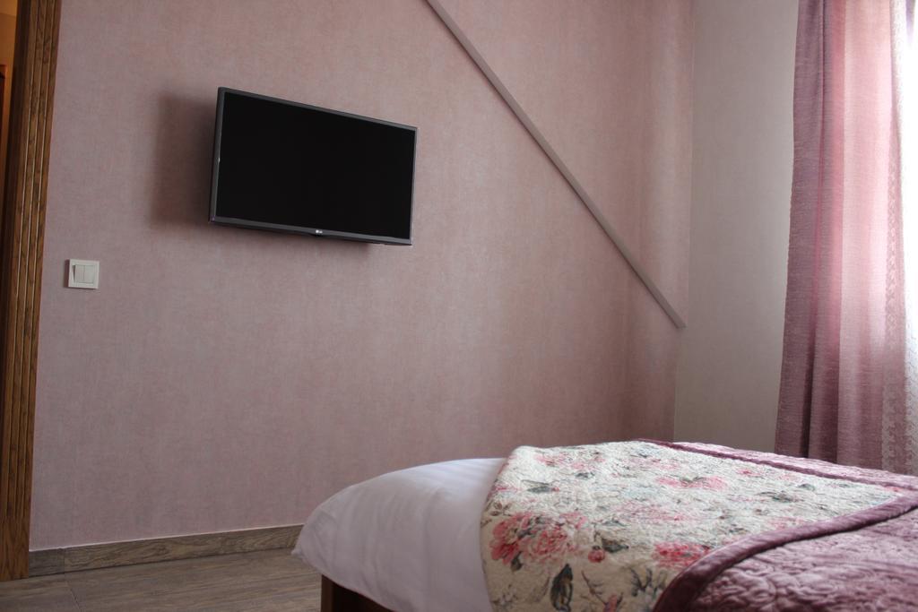 Barin House Hotel Sumy Eksteriør billede